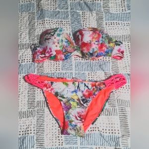 TiniBikini two-piece Coral color floral print. Pushup top Runched bottoms Large